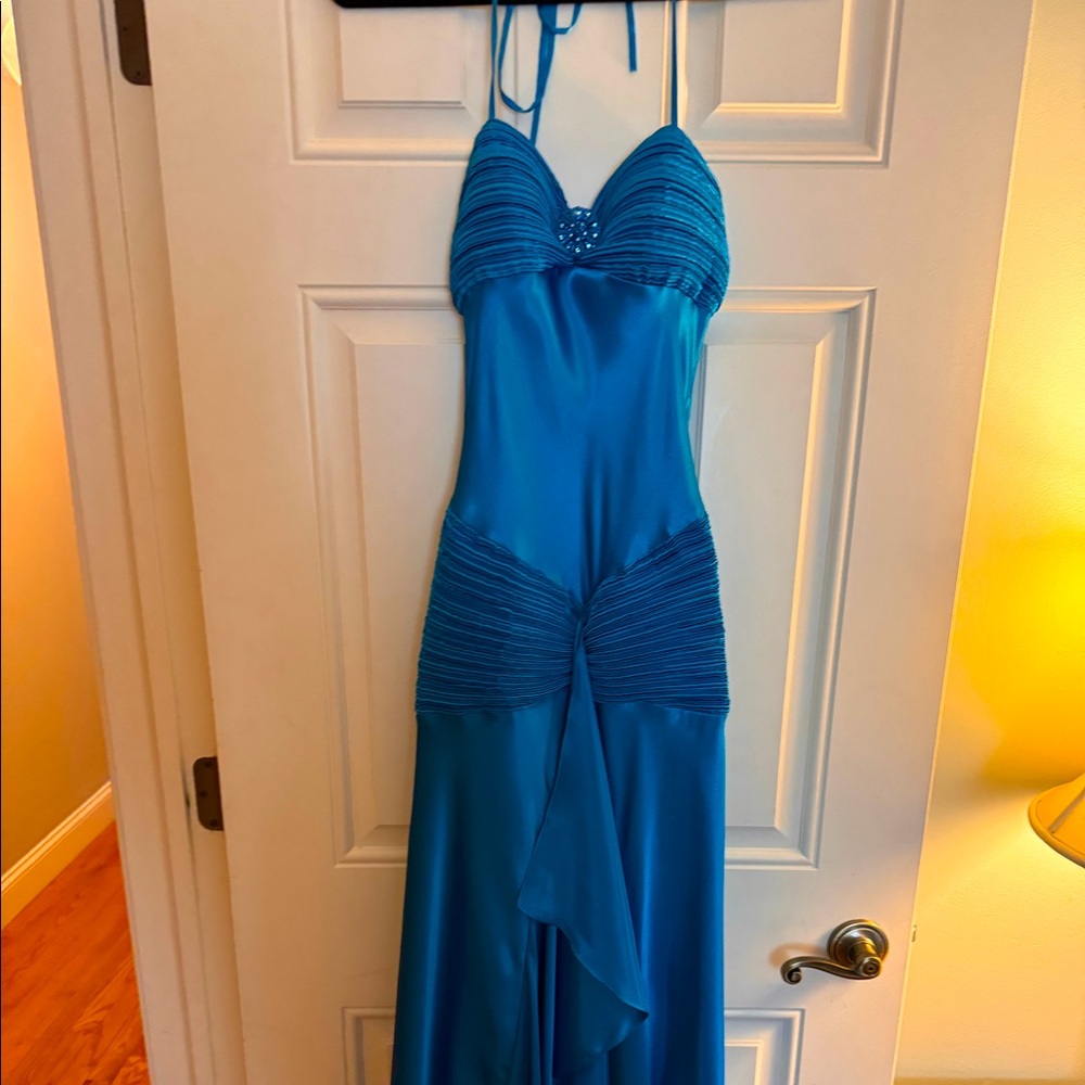 Beautiful flowy blue dress